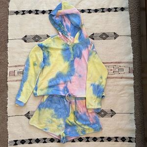 Sadie & Sage Cropped tie-dye hoodie and shorts set
